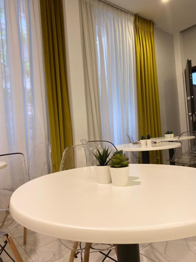 Solomou Inn Boutique Rooms Афины Экстерьер фото